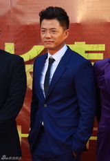 组图：赵本山师徒压轴长影节 倪妮优雅