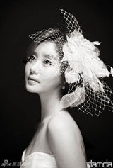 组图：前Jewelry成员李智贤婚纱照曝光