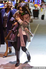 组图：赛琳娜比伯再次分手后现身机场避狗仔