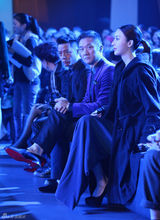 组图：吴奇隆黄觉盛典比帅 蒋梦婕张俪竞艳