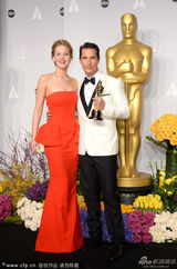 组图：麦康纳成新晋影帝 一众明星连忙合影