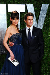 高清图：汤姆-克鲁斯携爱妻凯蒂亮相奥斯卡派对