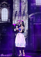 组图：张歆艺出席歌剧时装秀秀歌舞