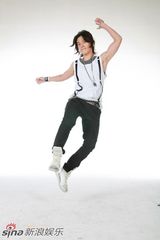 高清组图：SJ-M拍时尚大片 黑白装诠释动感时尚
