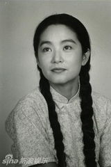 组图：林青霞曾演赖声川话剧 人到中年美如少女