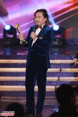 组图：古明华凭《巴不得妈妈》获得最佳男配角