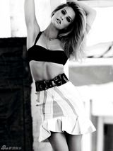 组图：芭儿-拉法莉最新大片曝光 美胸蛮腰热辣