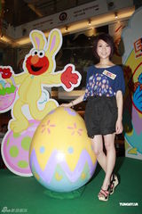 组图：黄婉曼自认孝顺顾家 与男友感情稳定盼成家