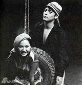 幻灯图：恬妞刘文正沙滩旧照曝光 怀念往昔岁月