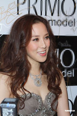 组图：徐子淇曝老公传统 反对自己当模特