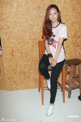 组图：邓丽欣惋惜宗杏恋 不能接受男友劈腿