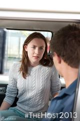 组图：暮色作者《宿主》剧照 错综恋情狗血继续