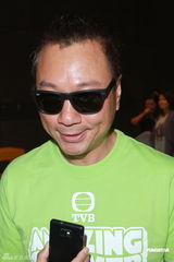 组图：无线暑期节目推介会 陈敏之美腿抢镜