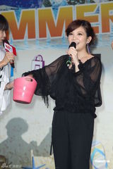 组图：吴克群梁静茹夏日唱响 潘玮柏杨丞琳接棒