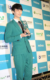 组图：KKBOX风云榜 萧敬腾称收恐吓信影响心情