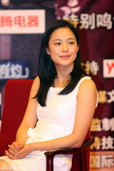 高清组图：《十月围城》首映 李嘉欣黎明亲密结伴