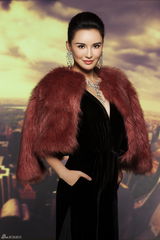 组图：莫小棋绚丽封面诠释复古风百变魅力