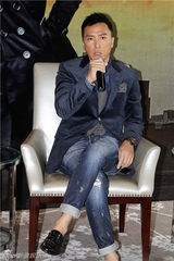 组图：《特殊身份》甄子丹无惧“金刚狼”