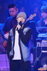 组图：TVB劲歌金曲落幕 容祖儿林峰成大赢家