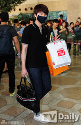 组图：SJ少女时代EXO等赴京录制中韩歌会