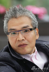 幻灯图集：《下女》主创戛纳写真 全度妍长发垂顺