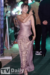 组图：釜山国际电影节众星云集 篮毯璀璨耀眼