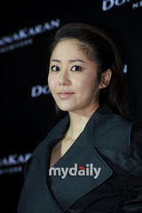 组图：宋允儿高小英高贤贞金允珍为某品牌站台