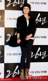 组图：韩片《26年》试映 2AM等助阵任瑟雍