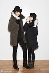 组图：韩星IU徐仁国冬装写真 多彩时尚展青春魅力