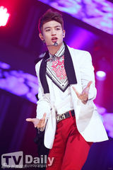 组图：韩团4minute《M COUNTDOWN》夺冠