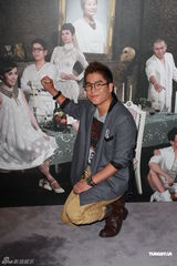 组图：音乐剧《一屋宝贝》慈善公演 陈志云捧场