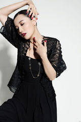 高清：小宋佳驾驭冷艳时尚 黑色魅惑难掩帅真性情