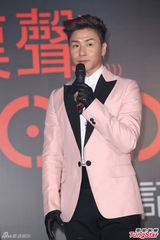 组图：欧弟(欧汉声)重返歌坛 贾静雯站台不客气吐槽