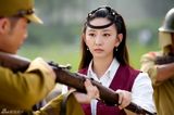 组图：《战火连天》热拍 曹征唐一菲草根抗日