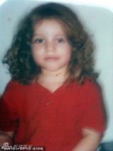 组图：老瓦与私生子旧照曝光 曾和情妇老公拥抱