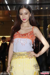 组图：舒淇大方露酥胸 朴信惠深V爆乳很有料