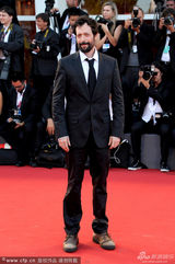 组图：威尼斯影展闭幕 《白色影子》导演亮相