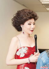 组图:单紫宁个唱纪念邓丽君 关礼杰李国祥捧场