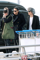 组图：EpikHigh与BigBang赴港参加MAMA颁奖礼