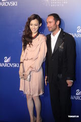 组图：黄立行否认与徐静蕾婚讯 称妨碍结识新女生