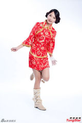 组图：许雅涵晒美腿诱宅男 将录新曲进军日本