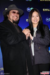 组图：高凌风之子彩排忆父落泪 前妻情绪崩溃