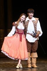 高清组图：Jun.K誉恩音乐剧《三剑客》谱恋曲