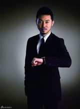 组图：沙溢杂志写真化身魅力先生