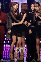 组图：韩团SJ-M首登MCD舞台 SISTAR19性感回归