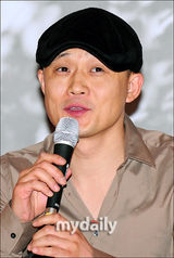 组图：釜山国电影节开幕影片《只有你》发布会