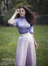 组图：张雨绮田园大片自信展傲人身姿