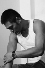 组图：硬汉邵兵健身黑白瞬间 用枯燥和孤独丰富角色