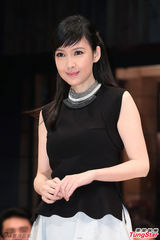 组图：周慧敏否认婚变：我跟老公感情相当好