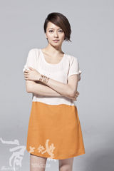 组图：《肩上蝶》写真 陈坤梁咏琪江一燕低调华丽